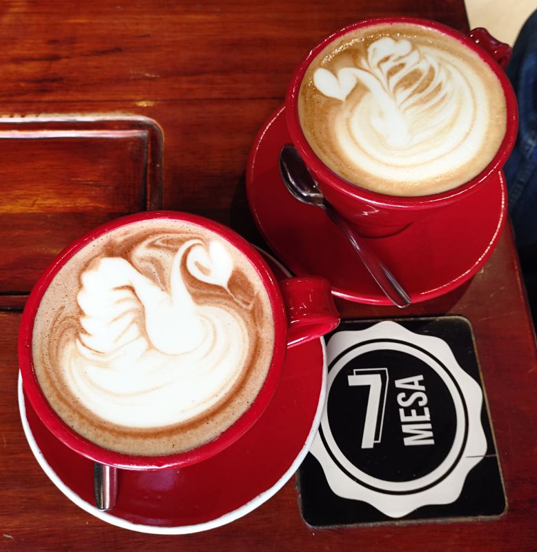 Viewing photos→2025→2025-10-14→19