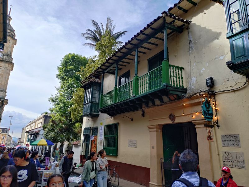 Viewing photos→2025→2025-10-14→22