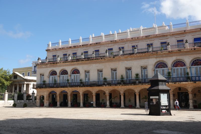 Viewing photos→2025→2025-10-25→033