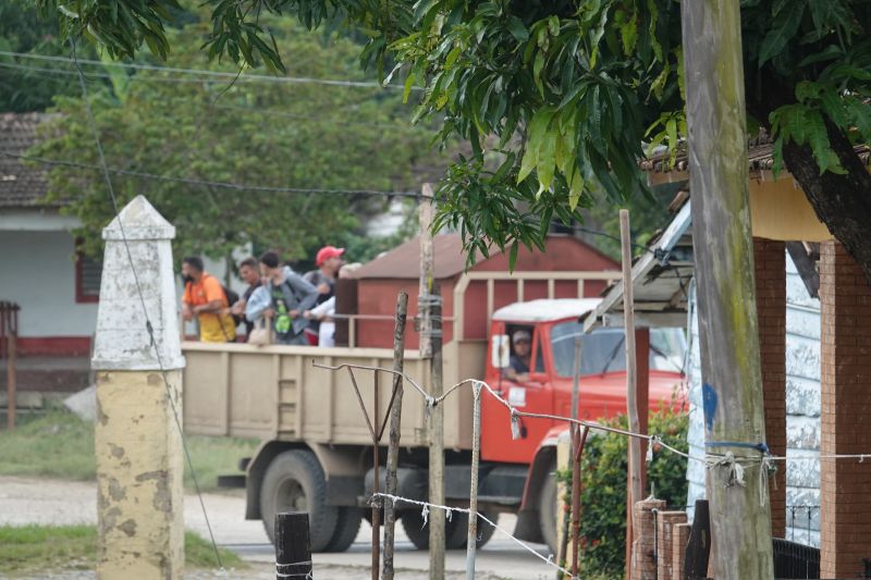 Viewing photos→2025→2025-10-27→059