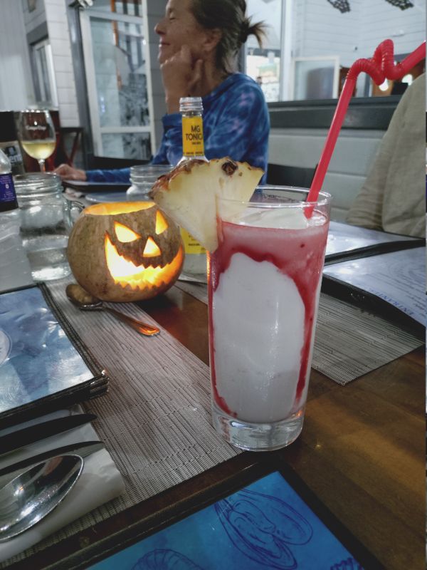 Viewing photos→2025→2025-10-27→116