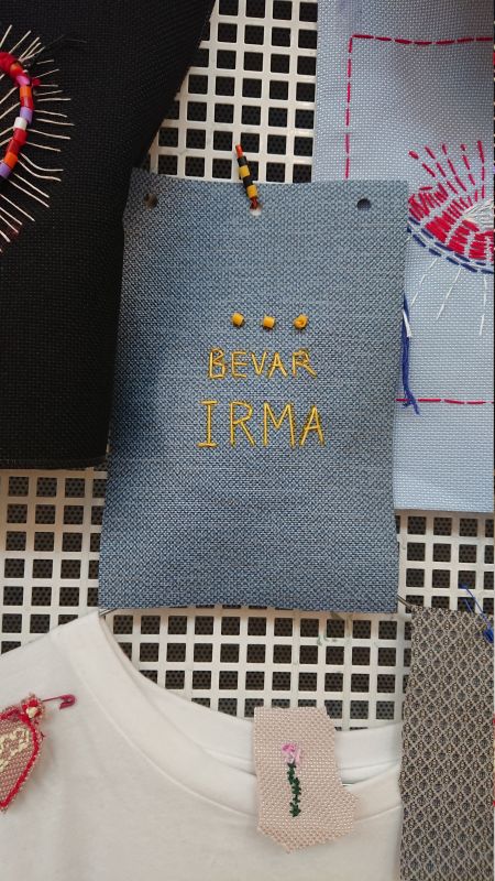 Viewing photos→Misc→2023→001